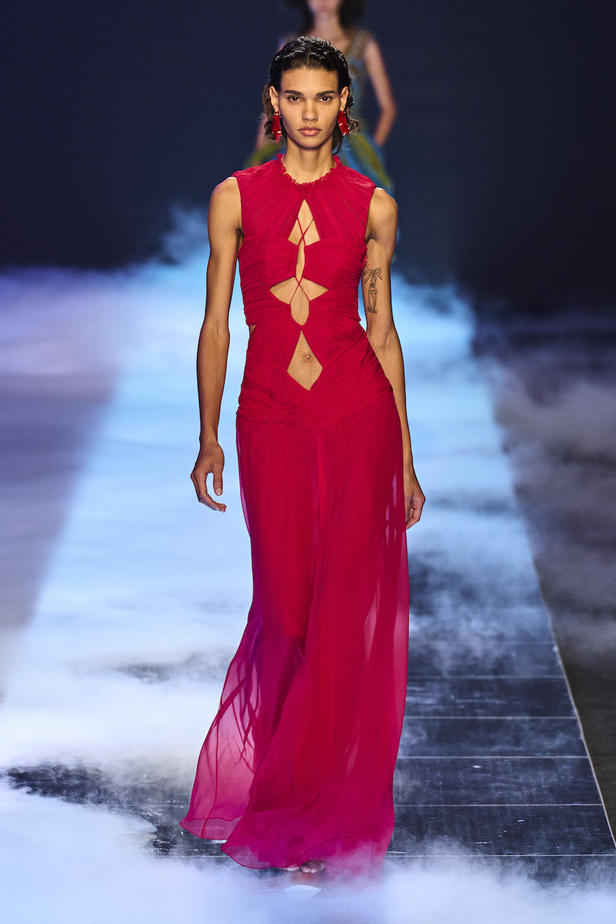 من مجموعة ألبيرتا فيريتي لموسم ربيع وصيف 2023