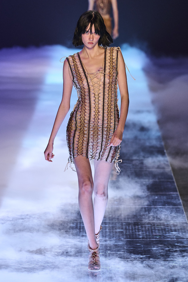 من مجموعة ألبيرتا فيريتي لموسم ربيع وصيف 2023