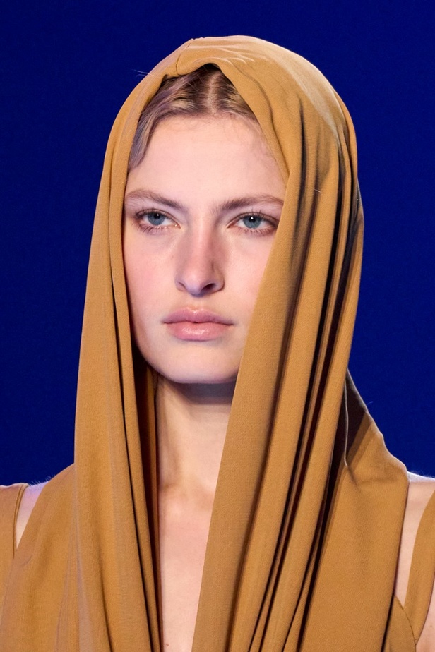 مجموعة ألبيرتا فيريتي لموسم ربيع وصيف 2023