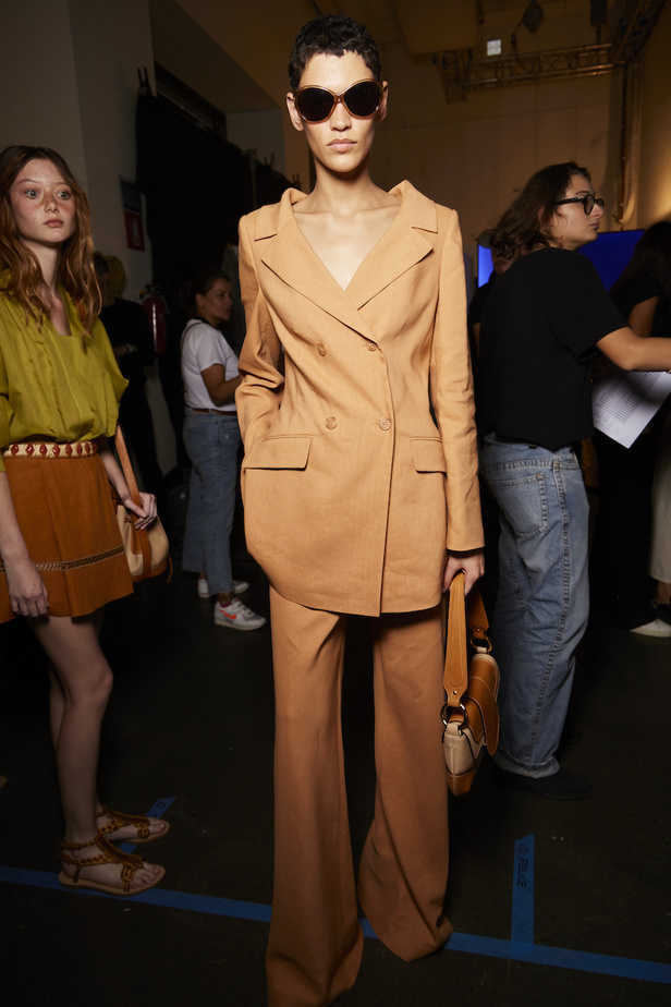 مجموعة ألبيرتا فيريتي لموسم ربيع وصيف 2023