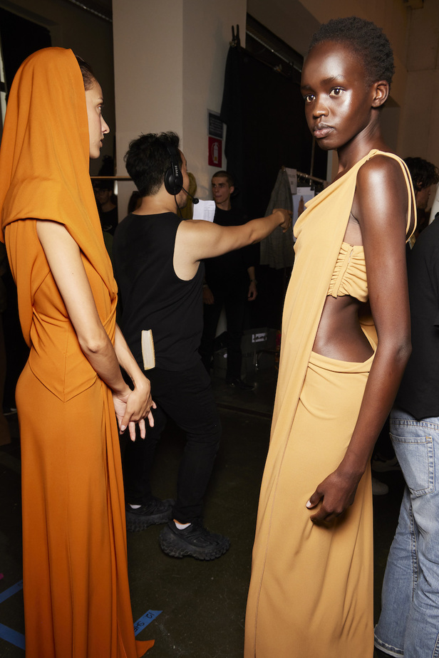 مجموعة ألبيرتا فيريتي لموسم ربيع وصيف 2023