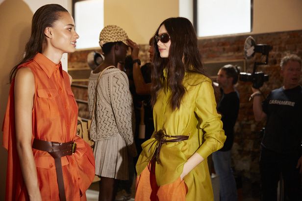 مجموعة ألبيرتا فيريتي لموسم ربيع وصيف 2023