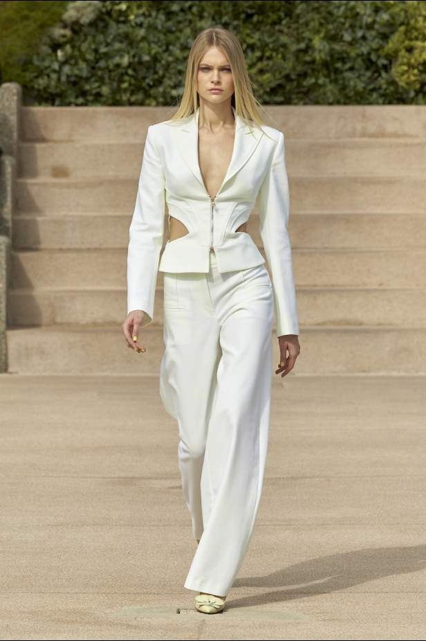 مجموعة Genny لموسم ربيع وصيف 2023