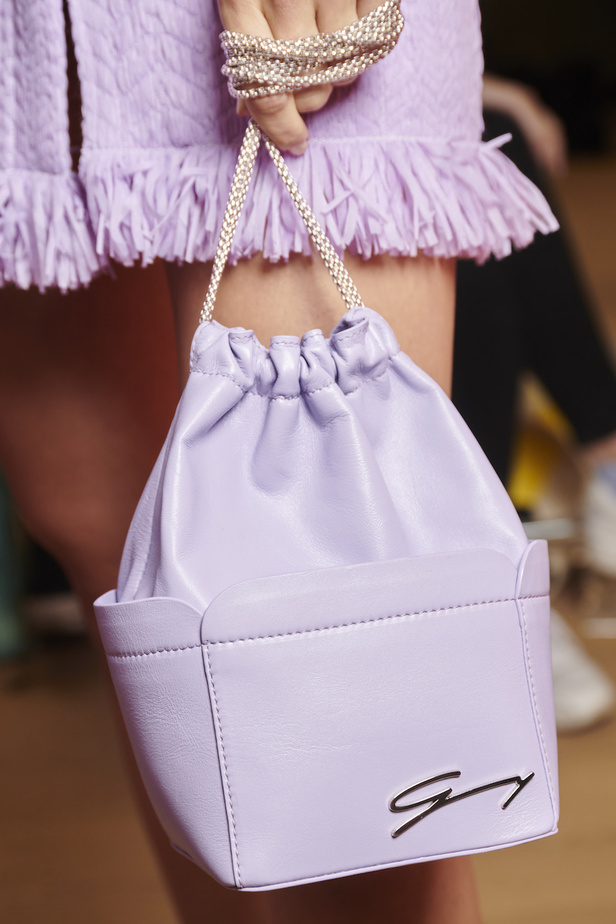 مجموعة Genny لموسم ربيع وصيف 2023