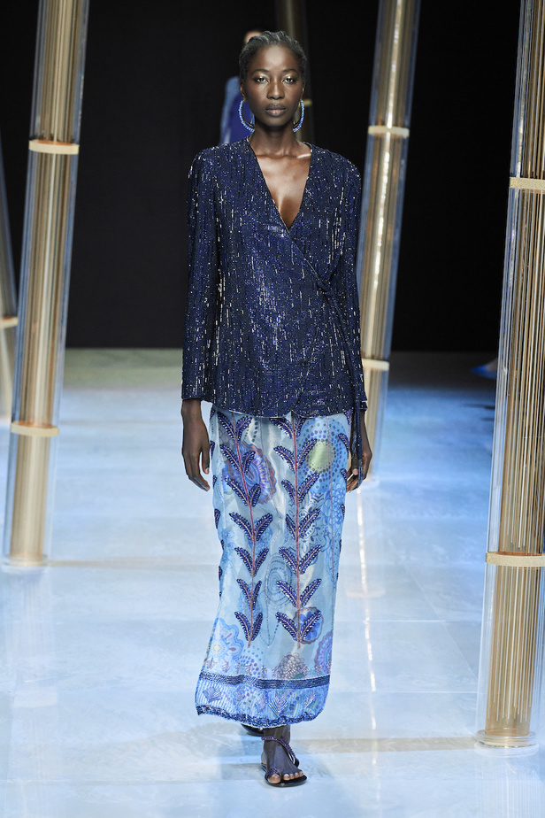 من مجموعة جيورجيو ارماني لموسم ربيع وصيف 2023