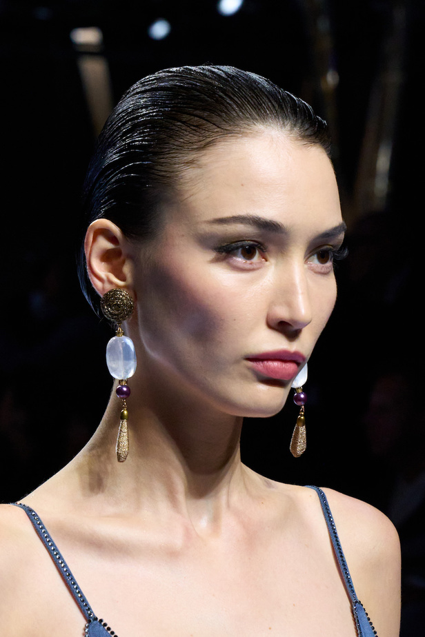 مجموعة جيورجيو ارماني لموسم ربيع وصيف 2023