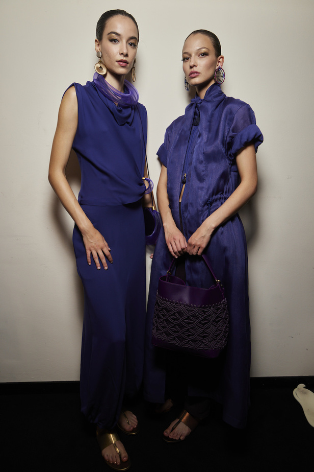 مجموعة جيورجيو ارماني لموسم ربيع وصيف 2023