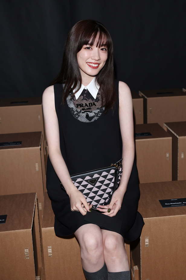 مجموعة Prada لربيع وصيف 2023: اللمسة الإبداعية المناسبة لموسم الربيع المقبل