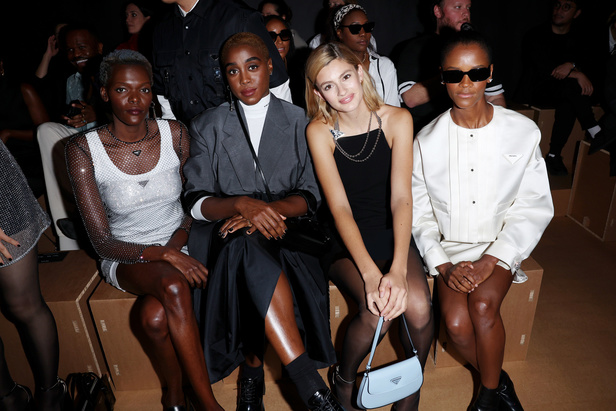 مجموعة Prada لربيع وصيف 2023: اللمسة الإبداعية المناسبة لموسم الربيع المقبل