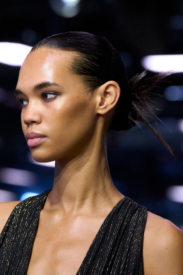 مجموعة مايكل كورس لموسم ربيع وصيف 2023