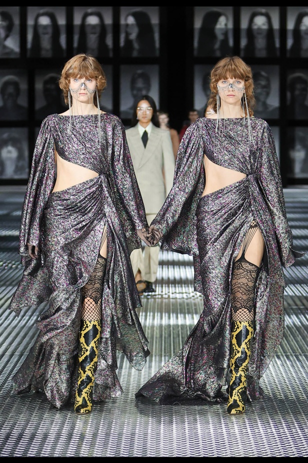 مجموعة Gucci تنقلنا إلى عالم Twinsburg: توأمة في الأناقة والعصرية 
