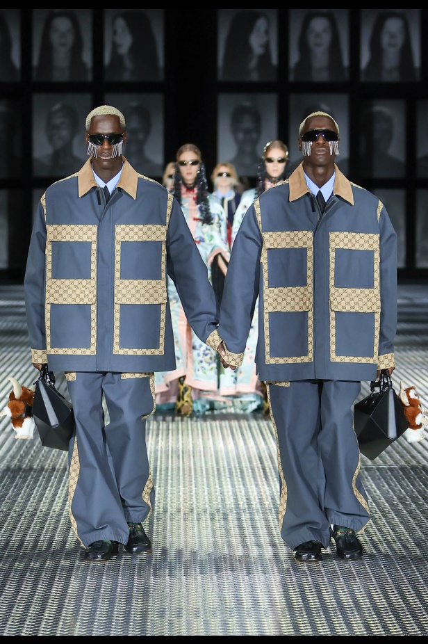 مجموعة Gucci تنقلنا إلى عالم Twinsburg: توأمة في الأناقة والعصرية 