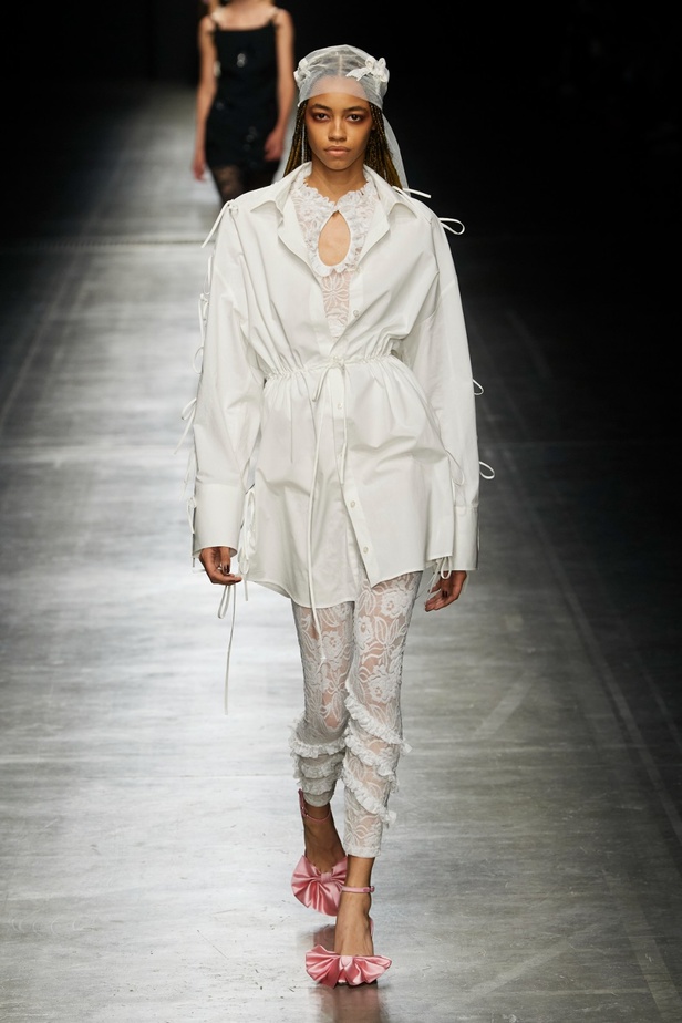 مجموعة MSGM لربيع 2023 وعد بالحبّ من خلال الموضة