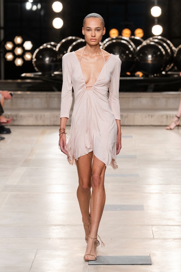 مجموعة Isabel Marant لربيع 2023 