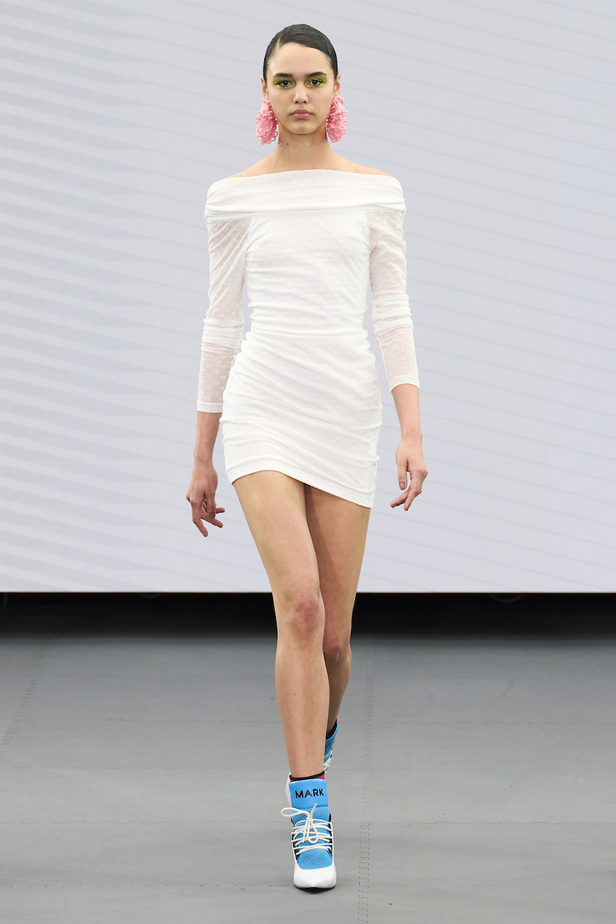 من مجموعة مارك فاست لموسم ربيع وصيف 2023