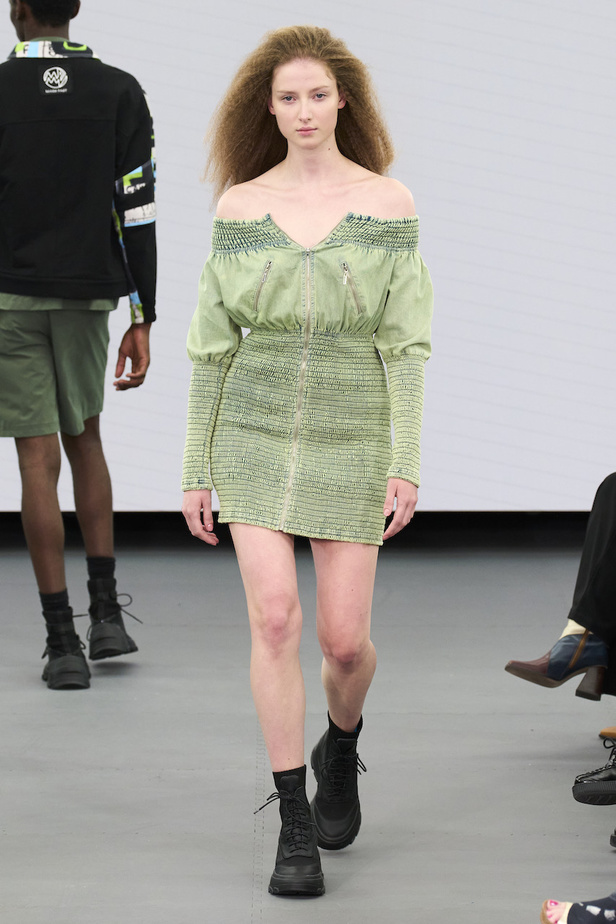 من مجموعة مارك فاست لموسم ربيع وصيف 2023