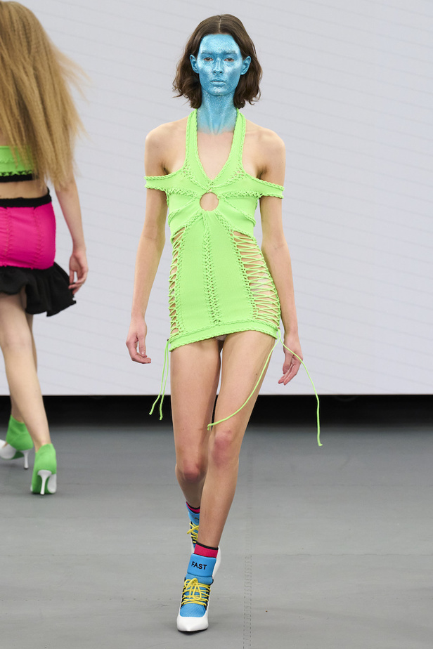 من مجموعة مارك فاست لموسم ربيع وصيف 2023