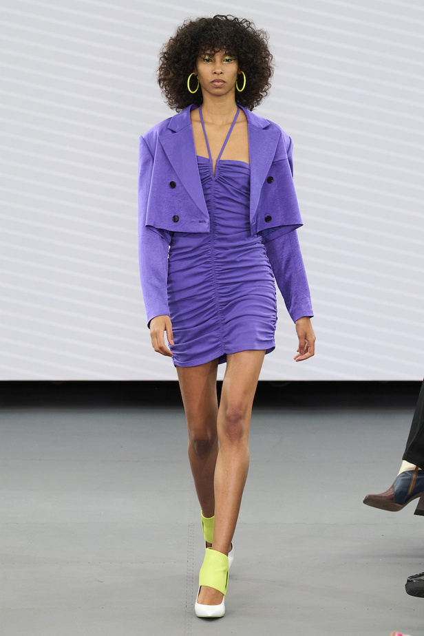 من مجموعة مارك فاست لموسم ربيع وصيف 2023