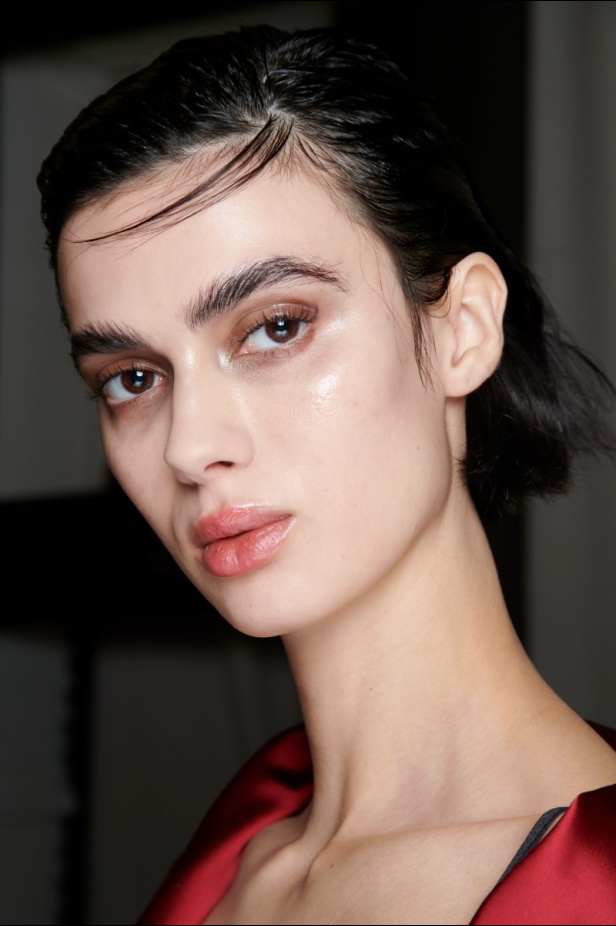 مجموعة Antonio Marras لربيع وصيف 2023.. جرأة النقشات وبريق الأقمشة