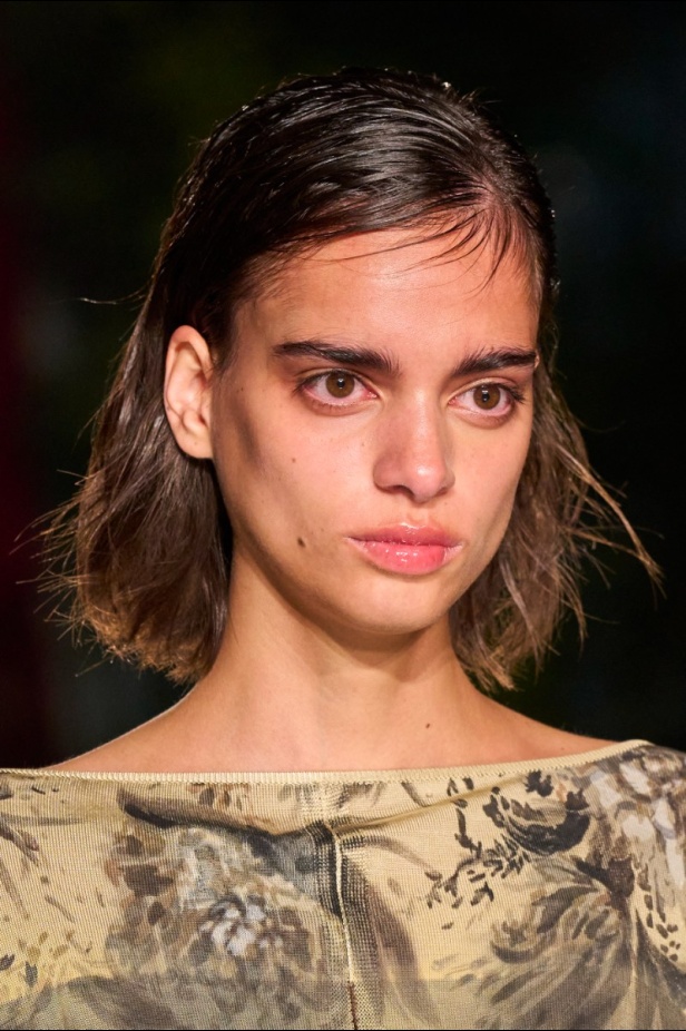 مجموعة Antonio Marras لربيع وصيف 2023.. جرأة النقشات وبريق الأقمشة