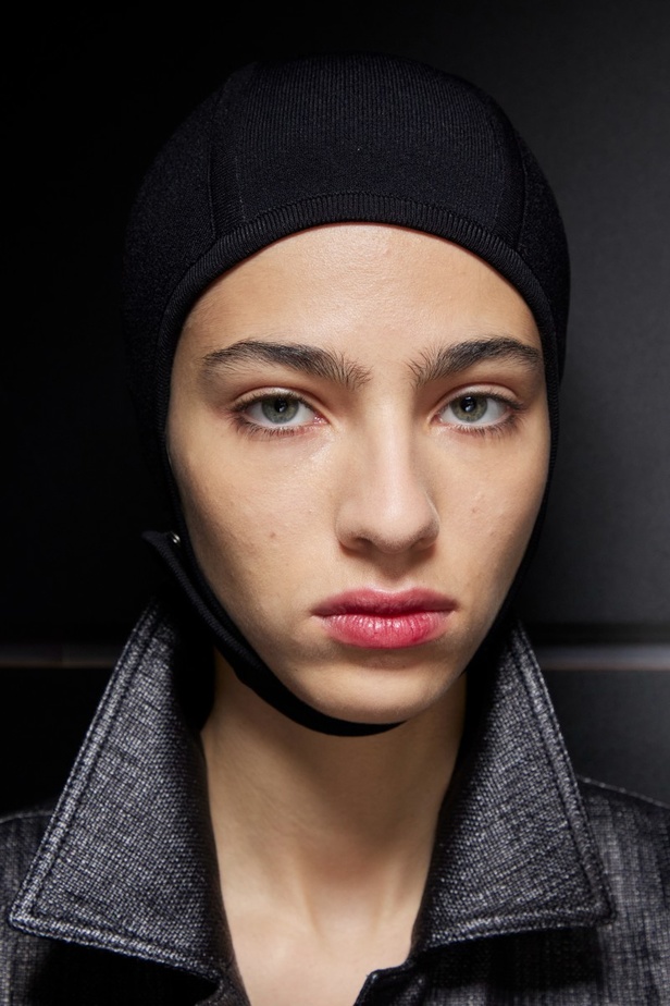 مجموعة Max Mara لموسم ربيع وصيف 2023  تستعرض مفهومي الأنوثة الجديدة والشجاعة