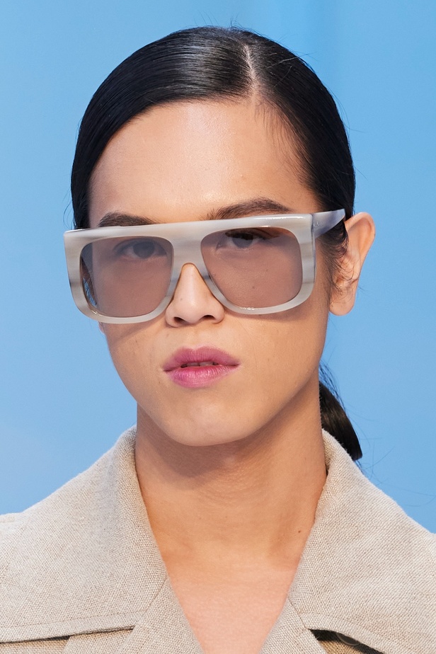 مجموعة Max Mara لموسم ربيع وصيف 2023  تستعرض مفهومي الأنوثة الجديدة والشجاعة