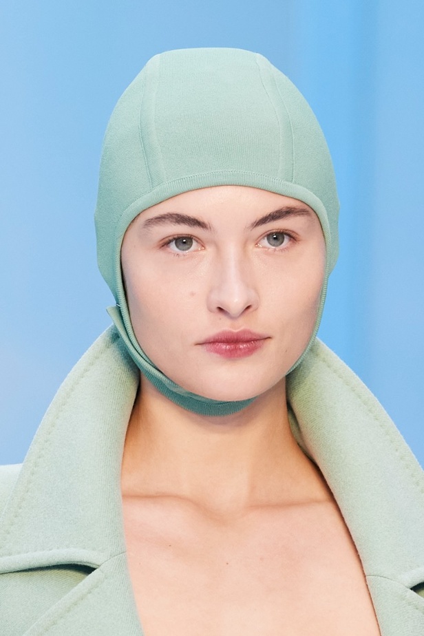 مجموعة Max Mara لموسم ربيع وصيف 2023  تستعرض مفهومي الأنوثة الجديدة والشجاعة