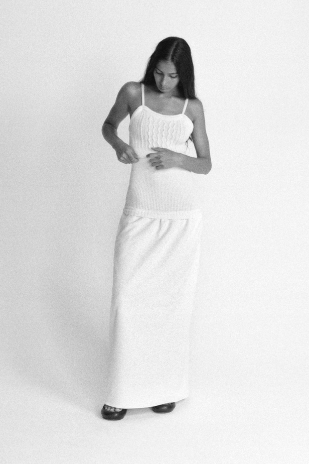 مجموعة Noon By Noor لربيع 2023 إطلالات بسيطة لكن غنية بالتفاصيل غير المتوقعة