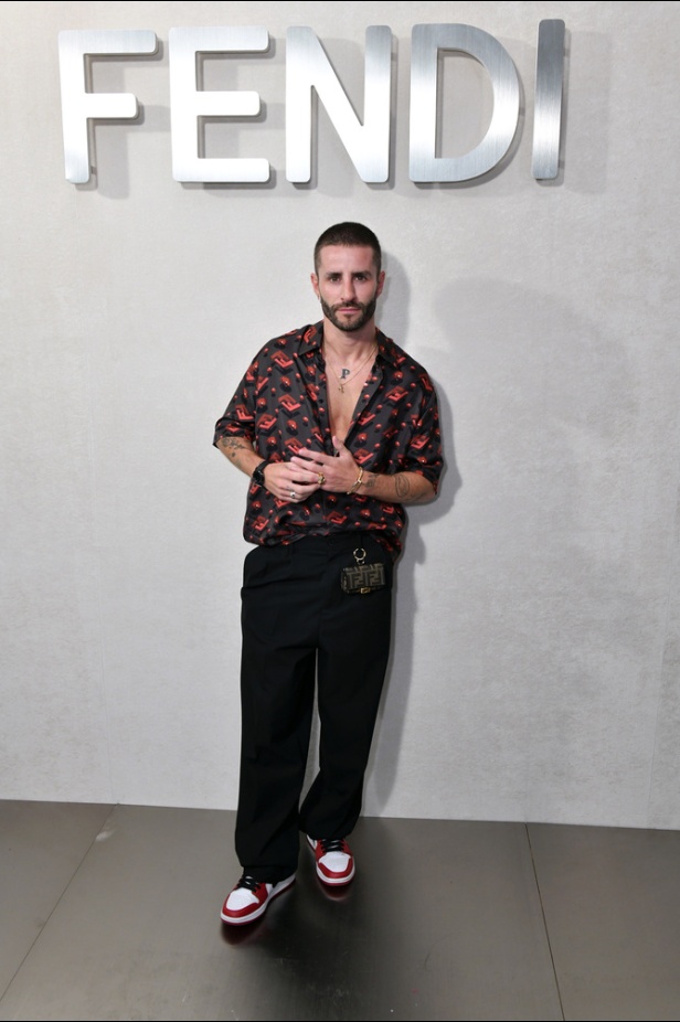 دار "فندي" تحتفل بحقيبة باغيت بجموعة كبسولية ساحرة في نيويورك