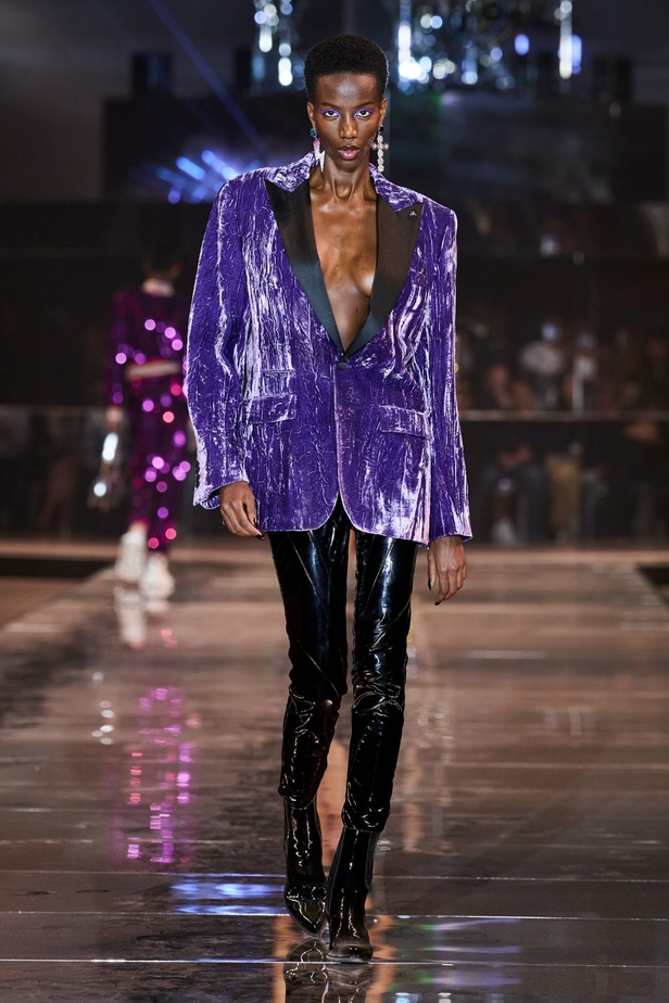 مجموعة Philipp Plein لربيع وصيف 2023 بروح موسيقى الروك