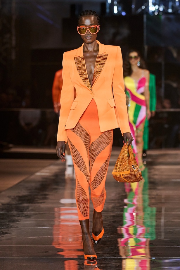 مجموعة Philipp Plein لربيع وصيف 2023 بروح موسيقى الروك