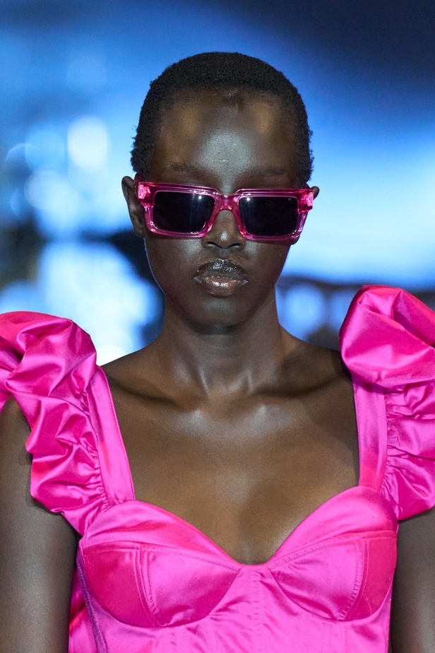 مجموعة Philipp Plein لربيع وصيف 2023 بروح موسيقى الروك