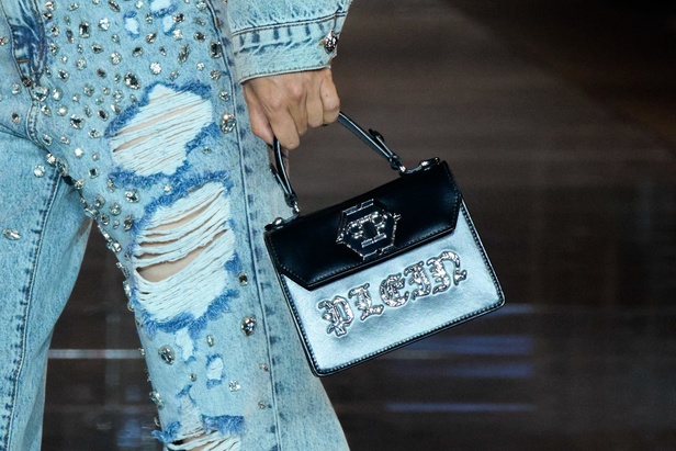 مجموعة Philipp Plein لربيع وصيف 2023 بروح موسيقى الروك