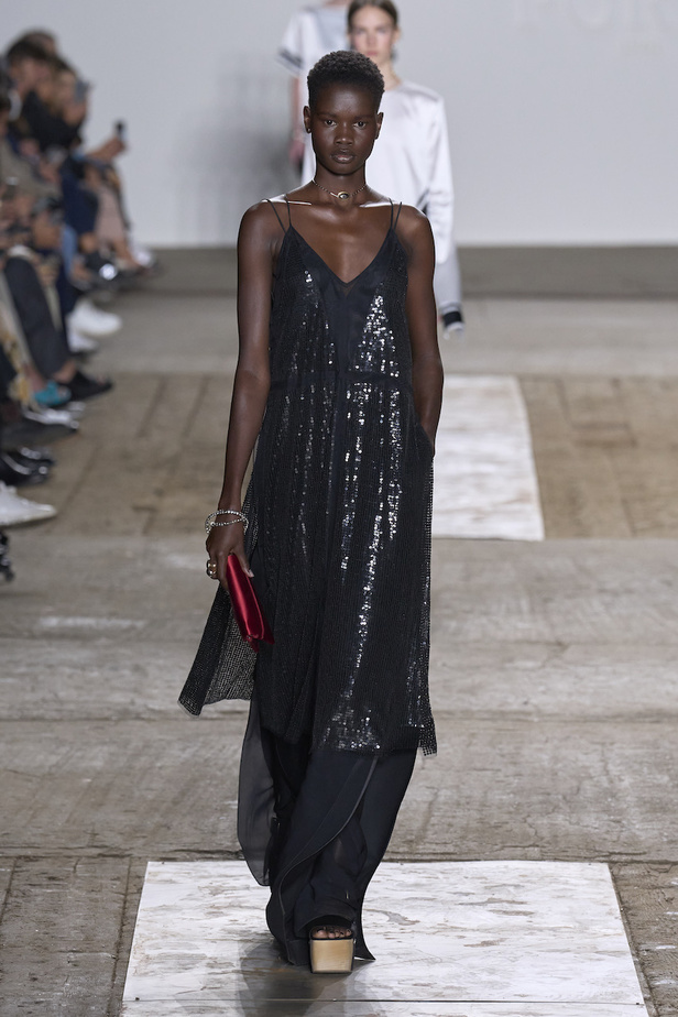 من مجموعة Ports 1961 لموسم ربيع وصيف 2023