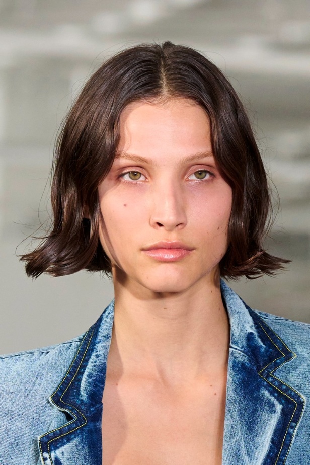 مجموعة Prabal Gurung لربيع وصيف 2022.. ألوان قوية وتفاصيل هندسية