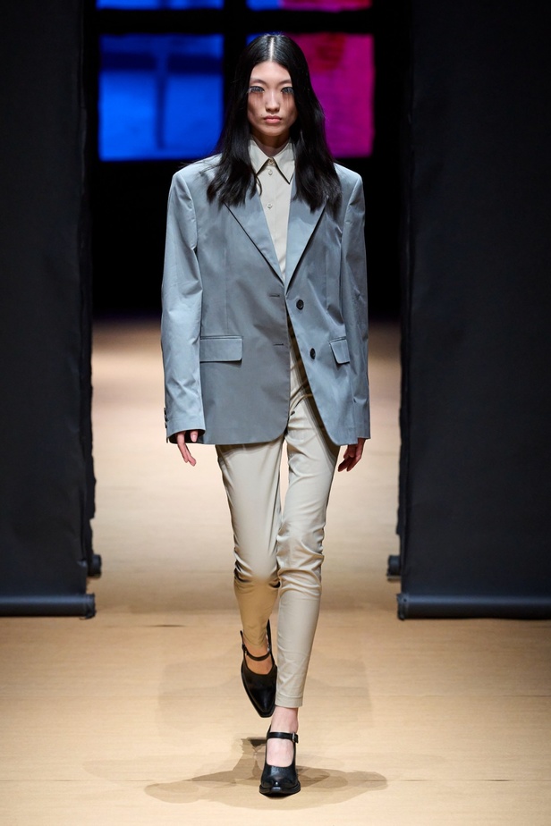 مجموعة Prada لربيع وصيف 2023: اللمسة الإبداعية المناسبة لموسم الربيع المقبل