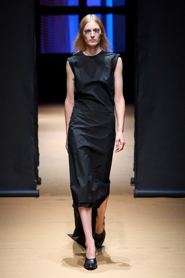 مجموعة Prada لربيع وصيف 2023: اللمسة الإبداعية المناسبة لموسم الربيع المقبل