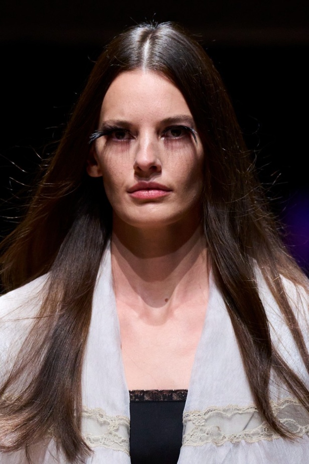 مجموعة Prada لربيع وصيف 2023: اللمسة الإبداعية المناسبة لموسم الربيع المقبل