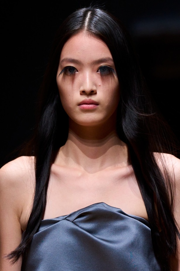 مجموعة Prada لربيع وصيف 2023: اللمسة الإبداعية المناسبة لموسم الربيع المقبل