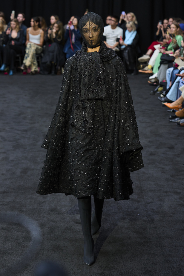 من مجموعة ريتشارد كوين لموسم ربيع وصيف 2023