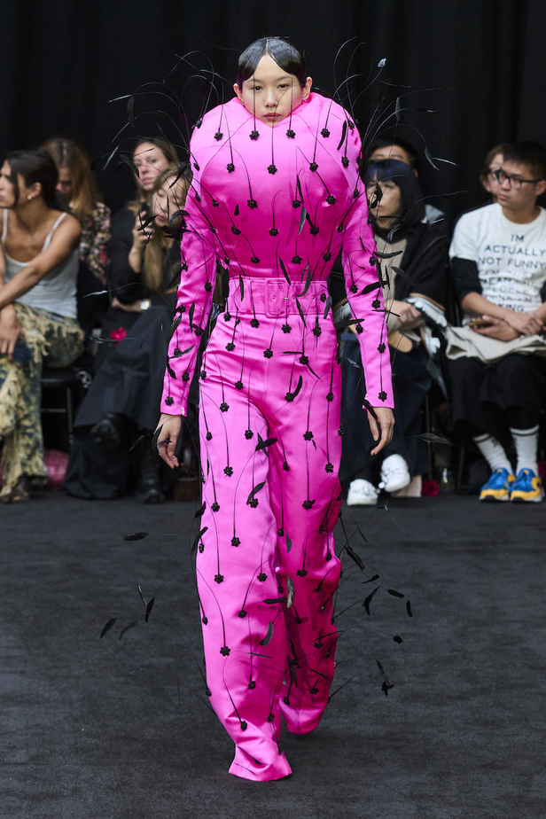 من مجموعة ريتشارد كوين لموسم ربيع وصيف 2023