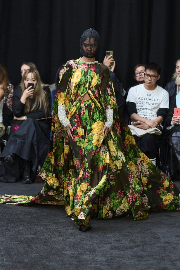 من مجموعة ريتشارد كوين لموسم ربيع وصيف 2023