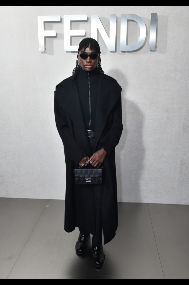 دار "فندي" تحتفل بحقيبة باغيت بجموعة كبسولية ساحرة في نيويورك