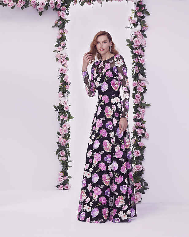 من مجموعة تاداشي جوشي لموسم ربيع وصيف 2023