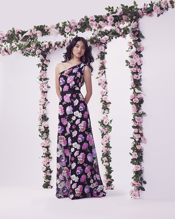 من مجموعة تاداشي جوشي لموسم ربيع وصيف 2023