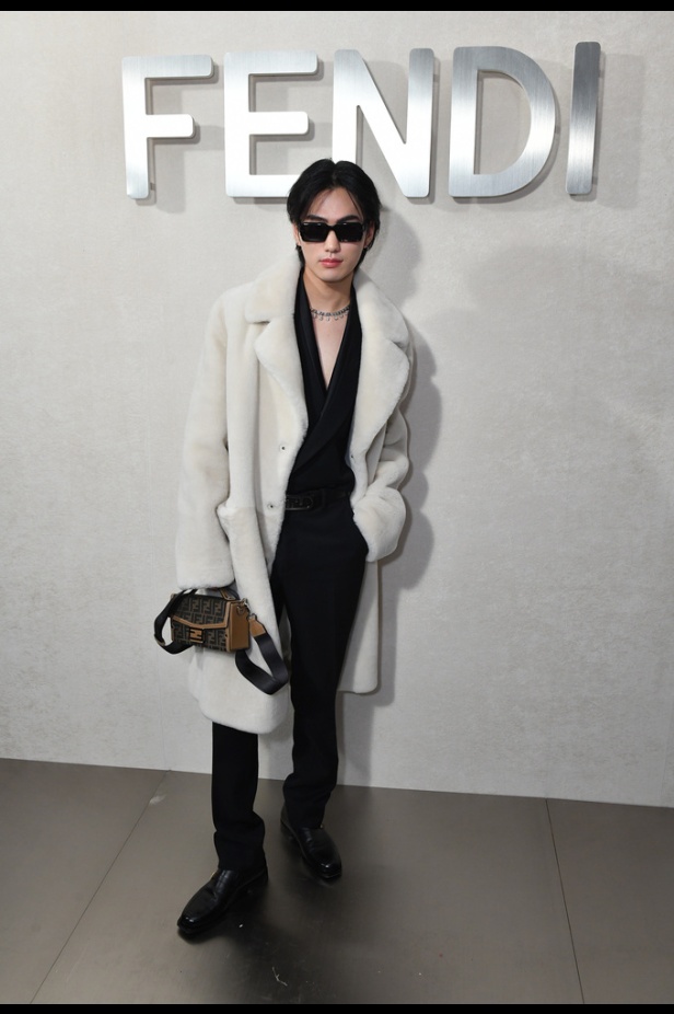 دار "فندي" تحتفل بحقيبة باغيت بجموعة كبسولية ساحرة في نيويورك