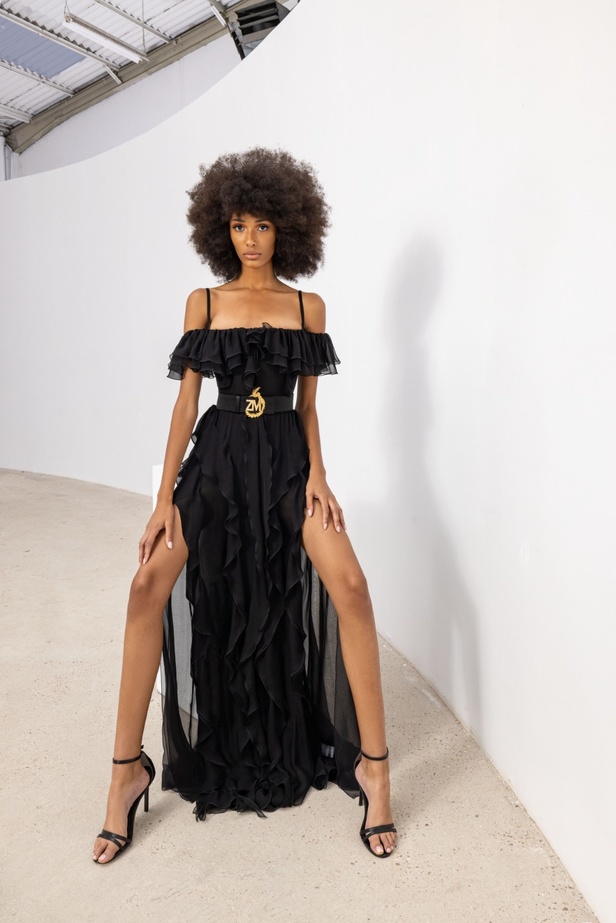 مجموعة زهير مراد لربيع 2023: الإطلالات منحوتة بحرفية والأقمشة شكّلت لوحة فنية رائعة