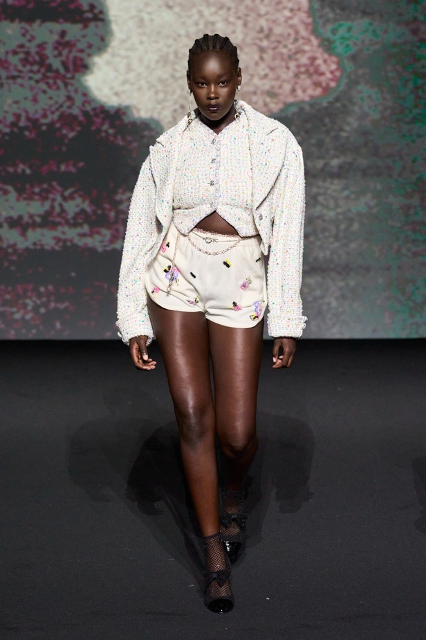 مجموعة CHANEL لربيع 2023 تترجم السحر السينمائي وتستكشف حرية المرأة وأنوثتها