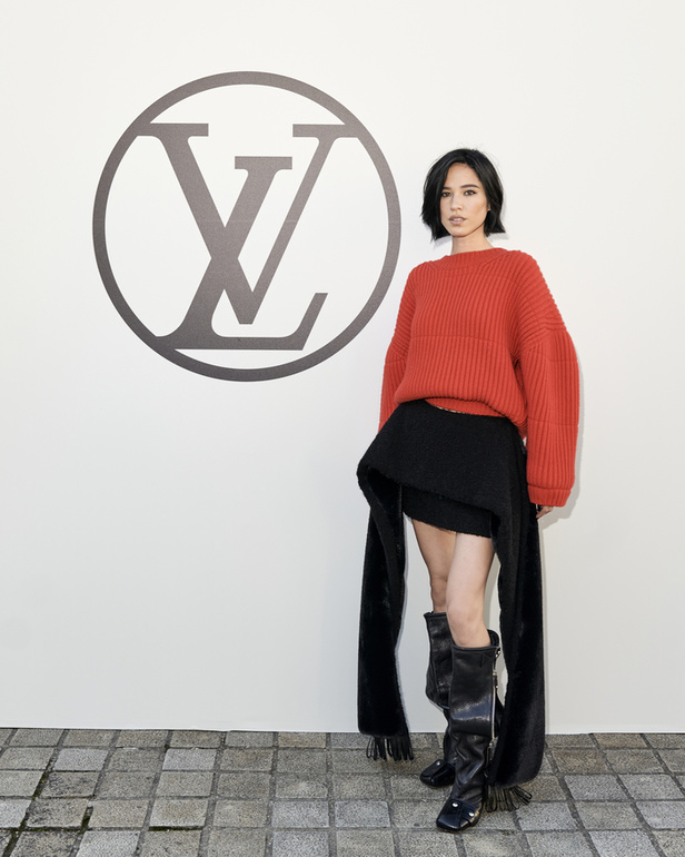 مجموعة Louis Vuitton  لربيع وصيف 2023.. تصاميم مبتكرة وأناقة الجلد