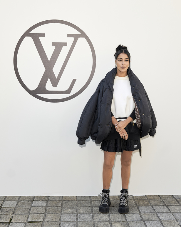 مجموعة Louis Vuitton  لربيع وصيف 2023.. تصاميم مبتكرة وأناقة الجلد